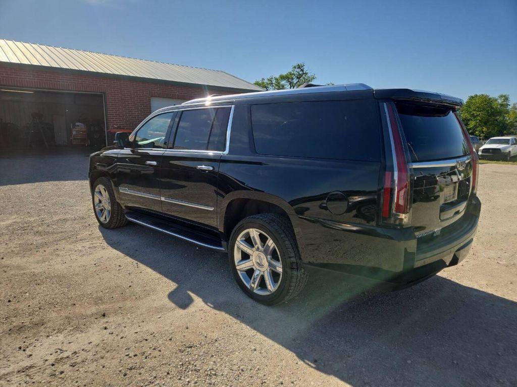 used 2020 Cadillac Escalade ESV car, priced at $31,995