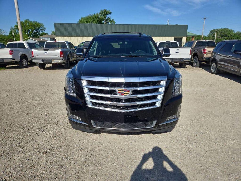 used 2020 Cadillac Escalade ESV car, priced at $31,995