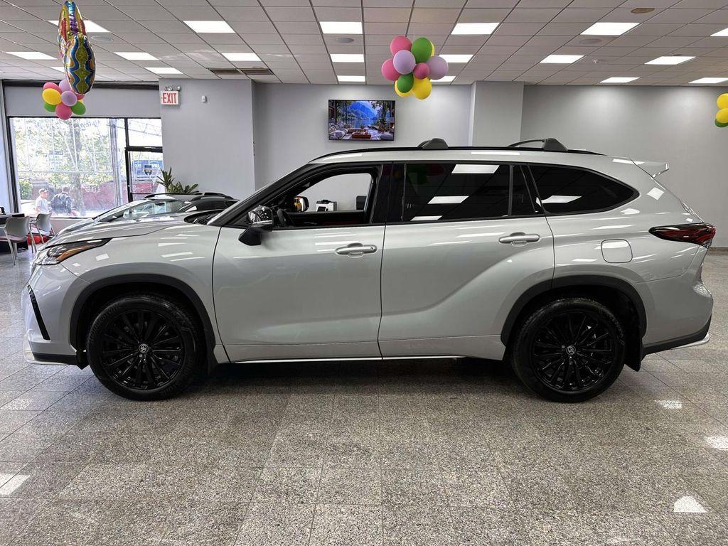 used 2025 Toyota Highlander car, priced at $48,063