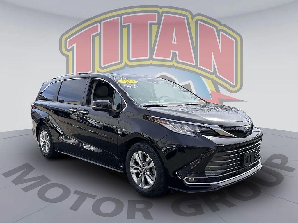 used 2023 Toyota Sienna car, priced at $44,998