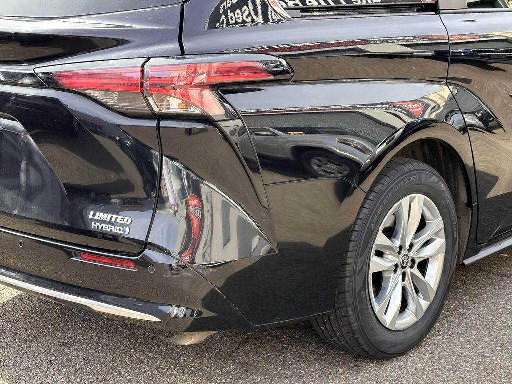 used 2023 Toyota Sienna car, priced at $44,998