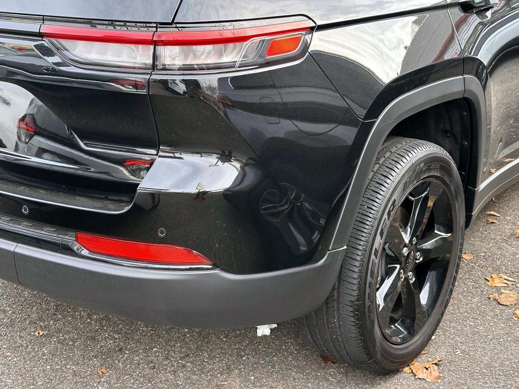 used 2025 Jeep Grand Cherokee car, priced at $36,998