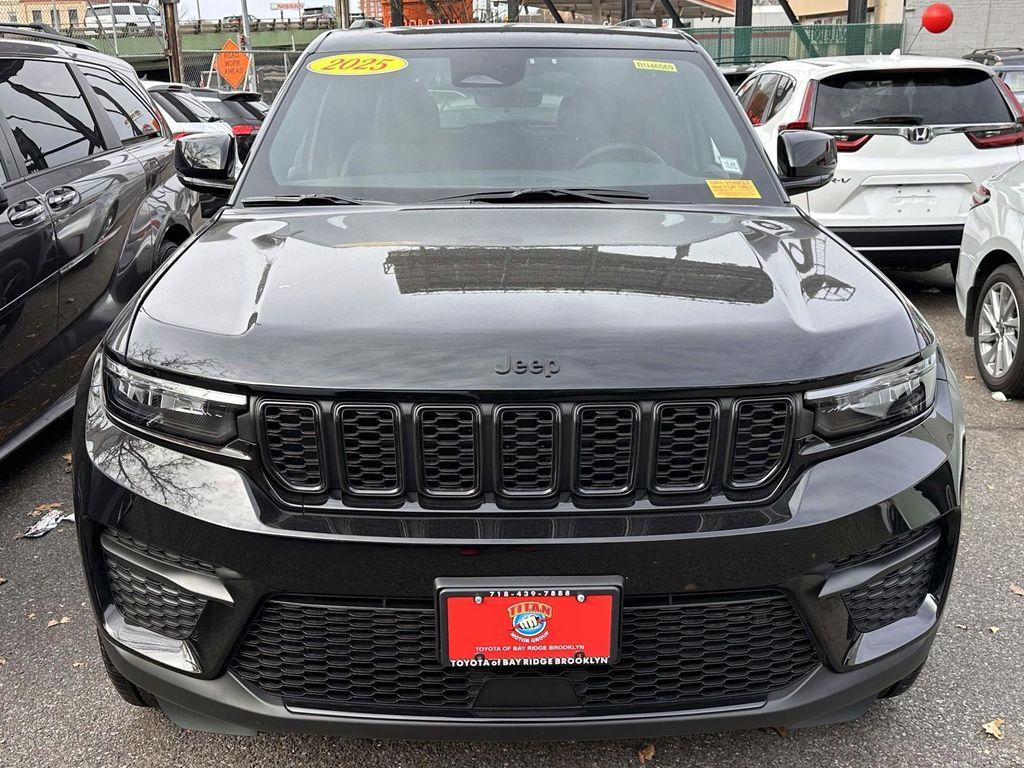 used 2025 Jeep Grand Cherokee car, priced at $36,998