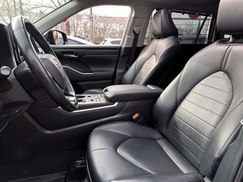 used 2020 Toyota Highlander car, priced at $26,999