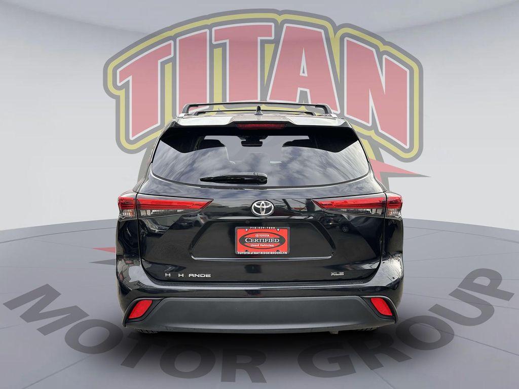 used 2020 Toyota Highlander car, priced at $26,999