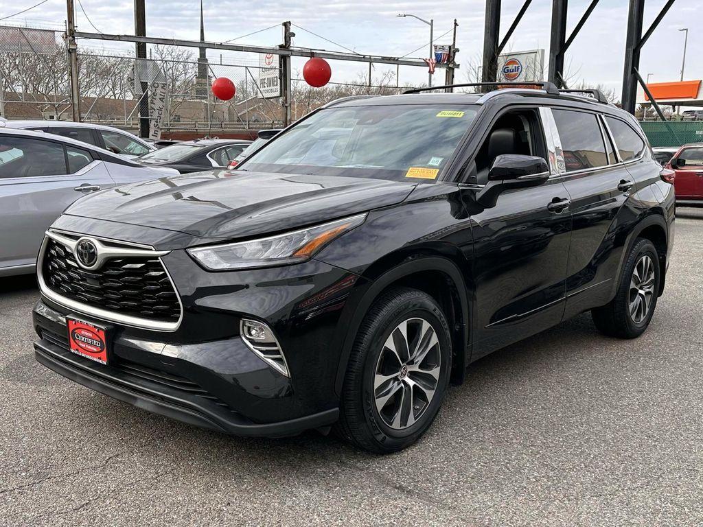 used 2020 Toyota Highlander car, priced at $26,999