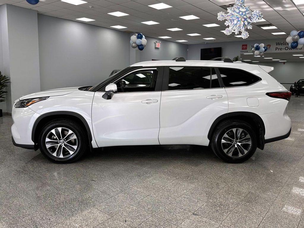 used 2023 Toyota Highlander car, priced at $37,998