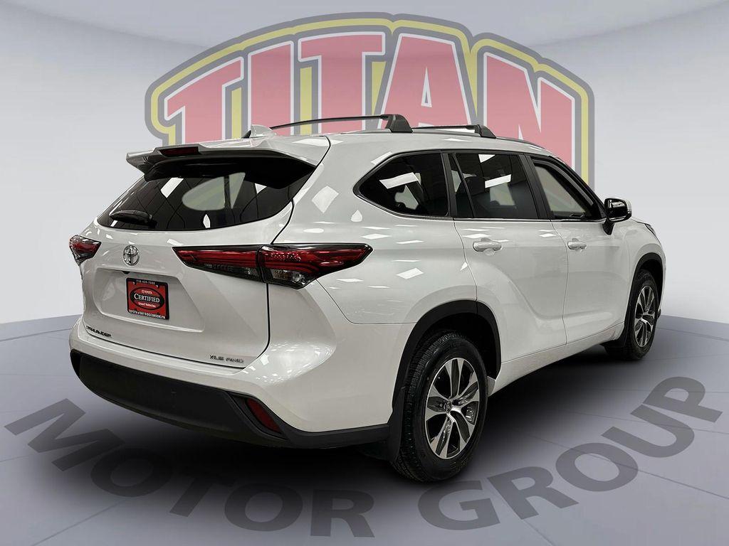 used 2023 Toyota Highlander car, priced at $37,998