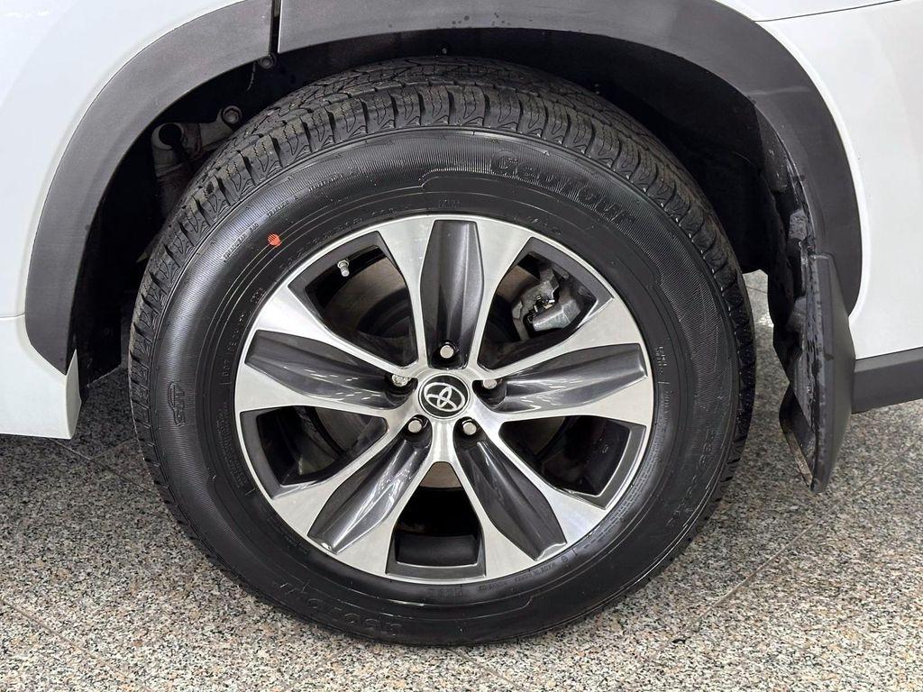 used 2023 Toyota Highlander car, priced at $37,998