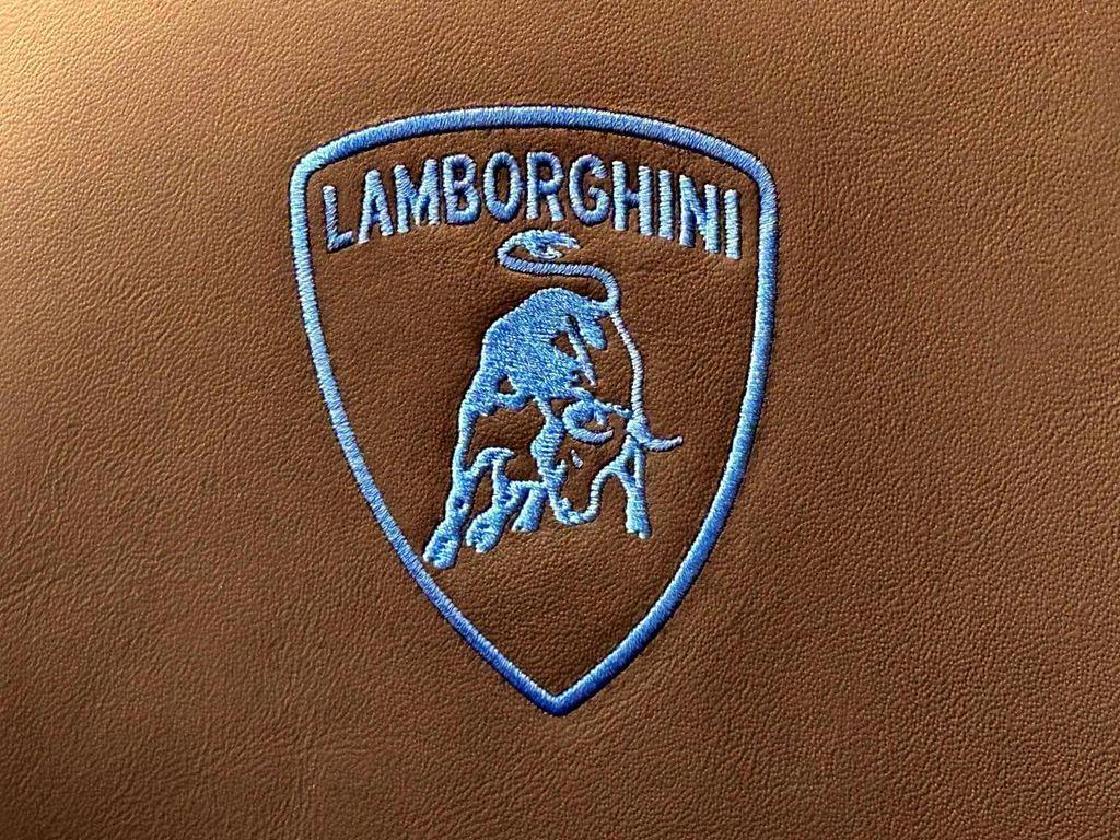 used 2024 Lamborghini Urus car, priced at $287,999