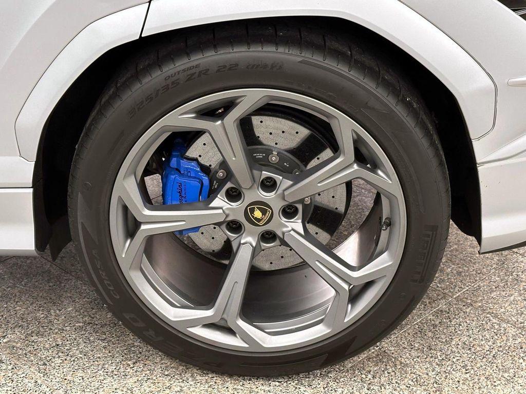 used 2024 Lamborghini Urus car, priced at $287,999