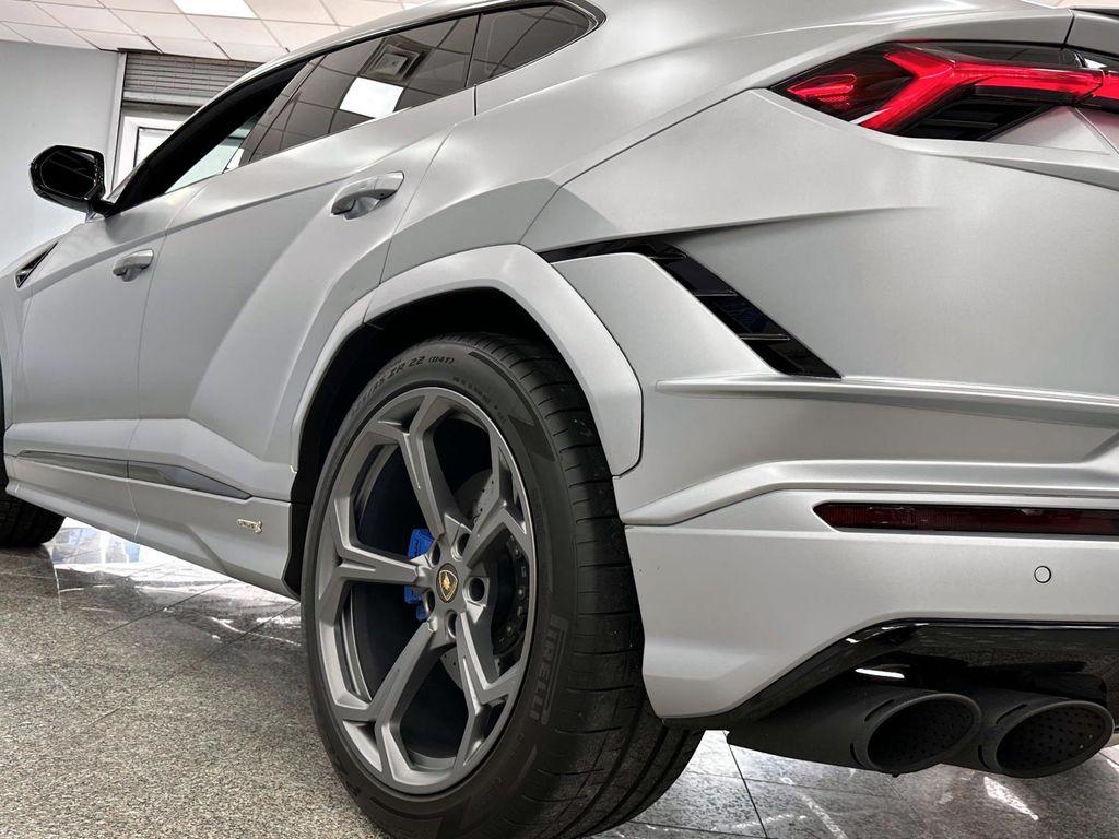 used 2024 Lamborghini Urus car, priced at $287,999