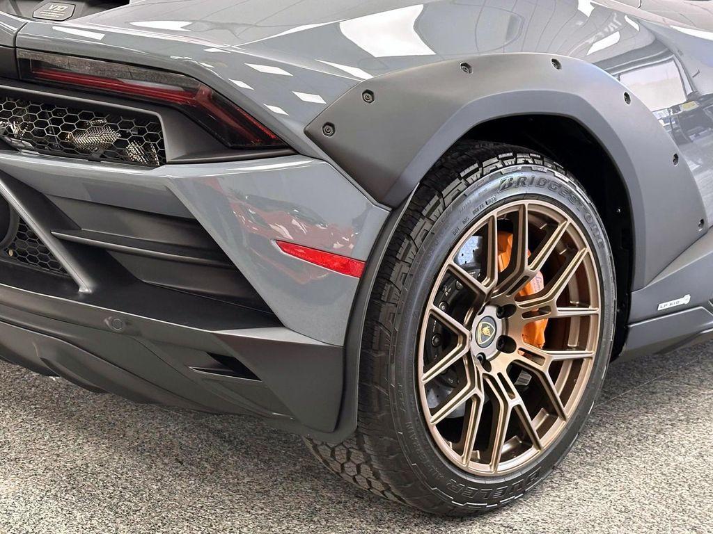 used 2024 Lamborghini Huracan Sterrato car
