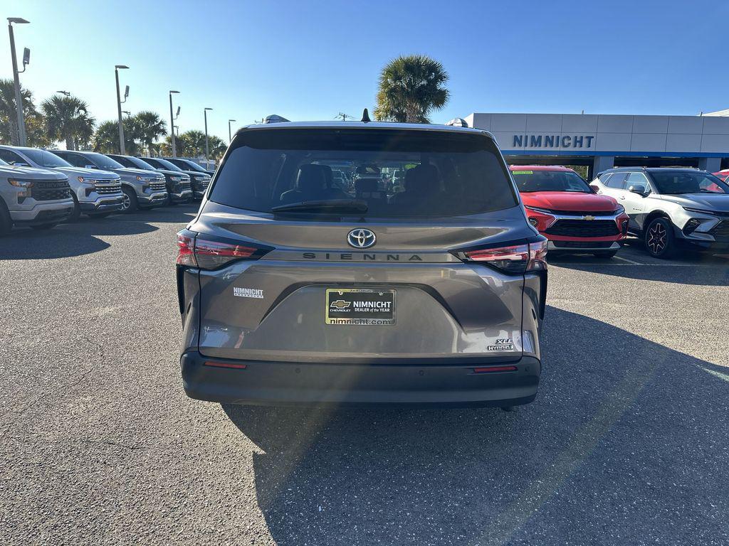 used 2022 Toyota Sienna car, priced at $29,985