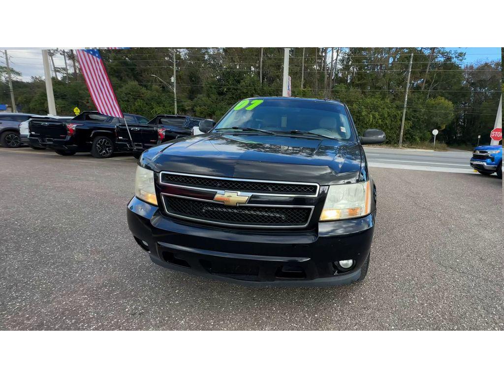 used 2007 Chevrolet Avalanche car, priced at $7,937