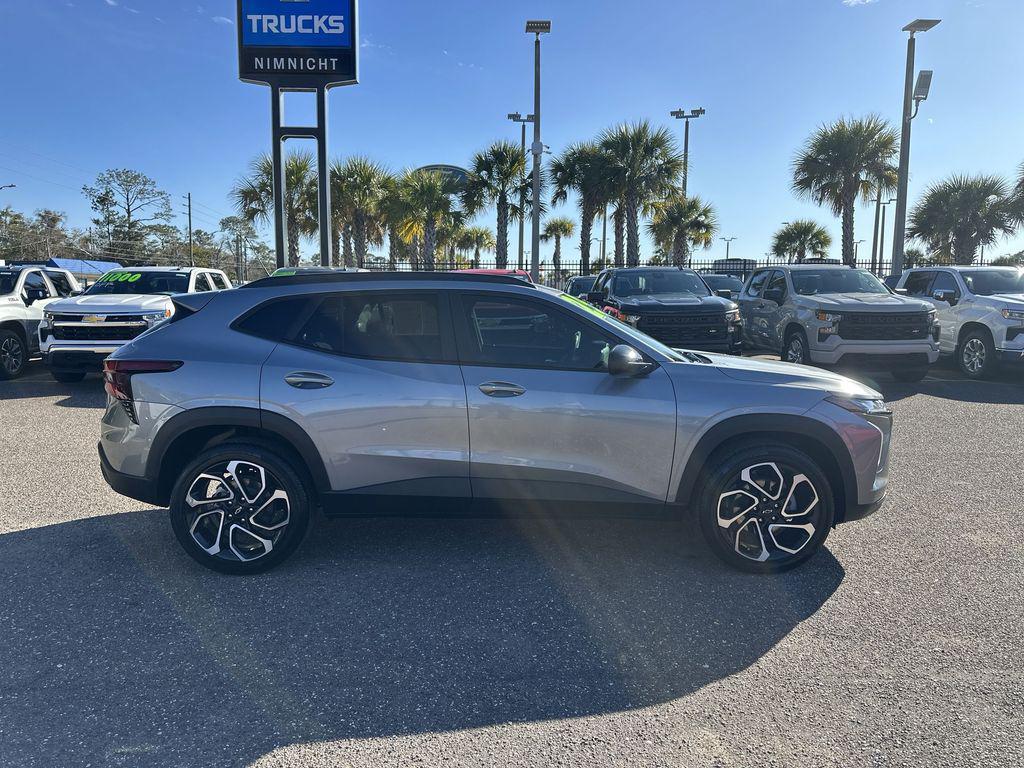 used 2025 Chevrolet Trax car, priced at $23,985