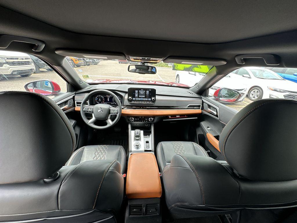 used 2024 Mitsubishi Outlander car, priced at $30,885