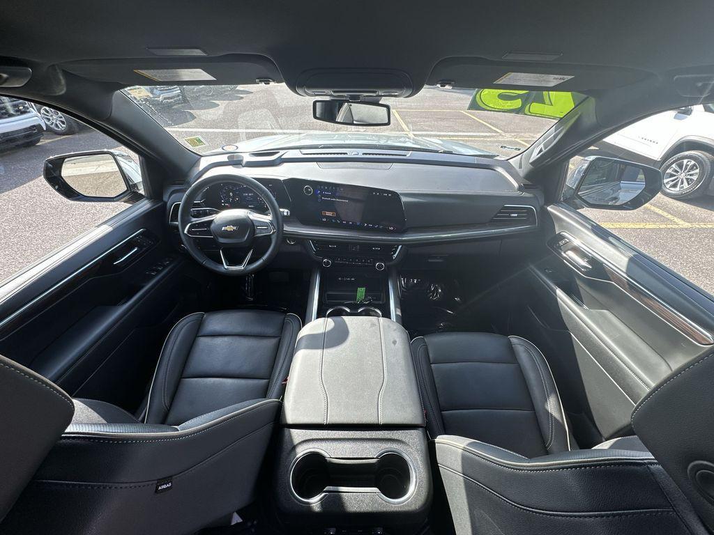 used 2025 Chevrolet Suburban car, priced at $67,985