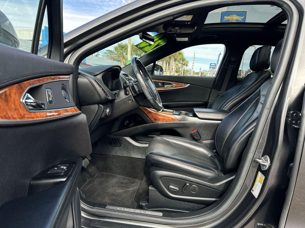 used 2020 Lincoln Nautilus car, priced at $21,632