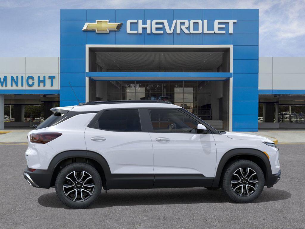 new 2026 Chevrolet TrailBlazer car, priced at $32,319