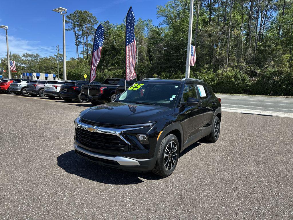 used 2025 Chevrolet TrailBlazer car, priced at $21,985