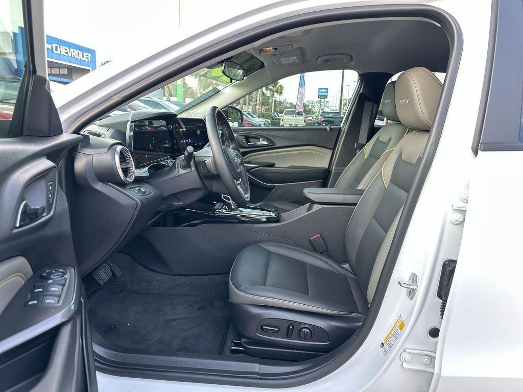 used 2025 Chevrolet Trax car, priced at $22,985