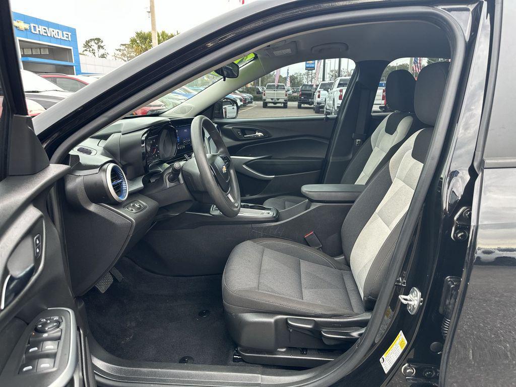 used 2024 Chevrolet Trax car, priced at $17,985