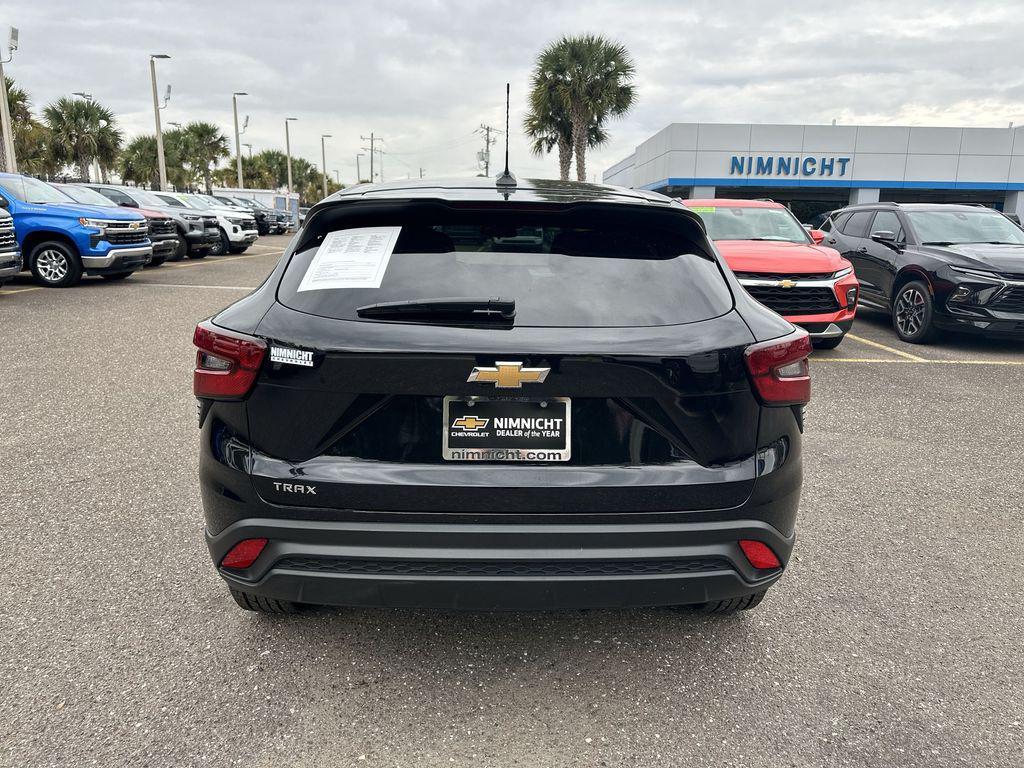 used 2024 Chevrolet Trax car, priced at $17,985