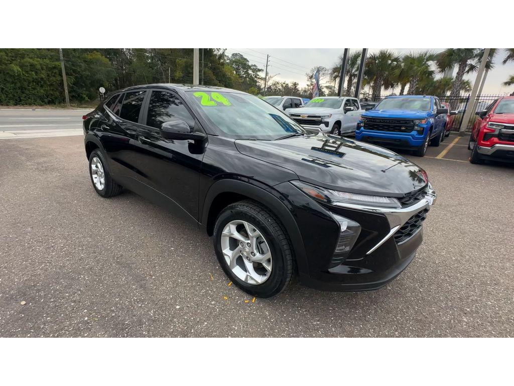 used 2024 Chevrolet Trax car, priced at $17,985