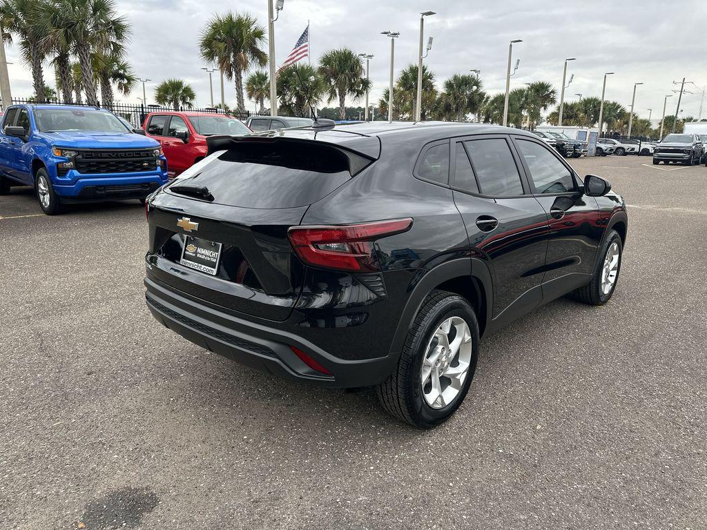 used 2024 Chevrolet Trax car, priced at $17,985