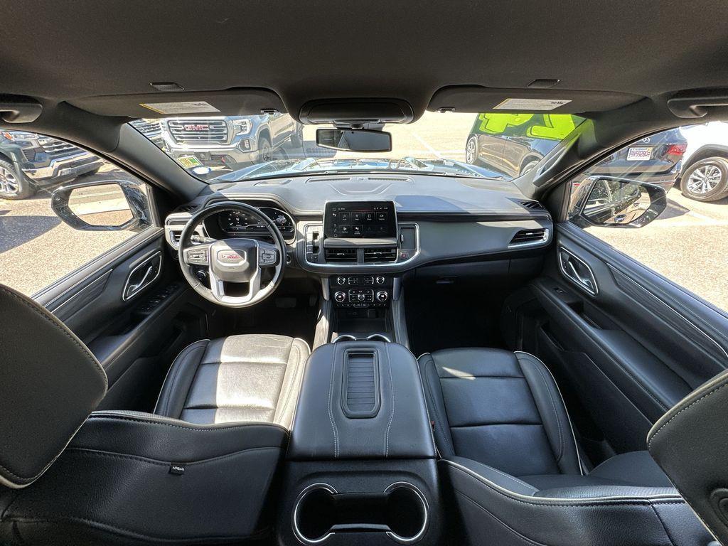 used 2024 GMC Yukon car, priced at $49,785