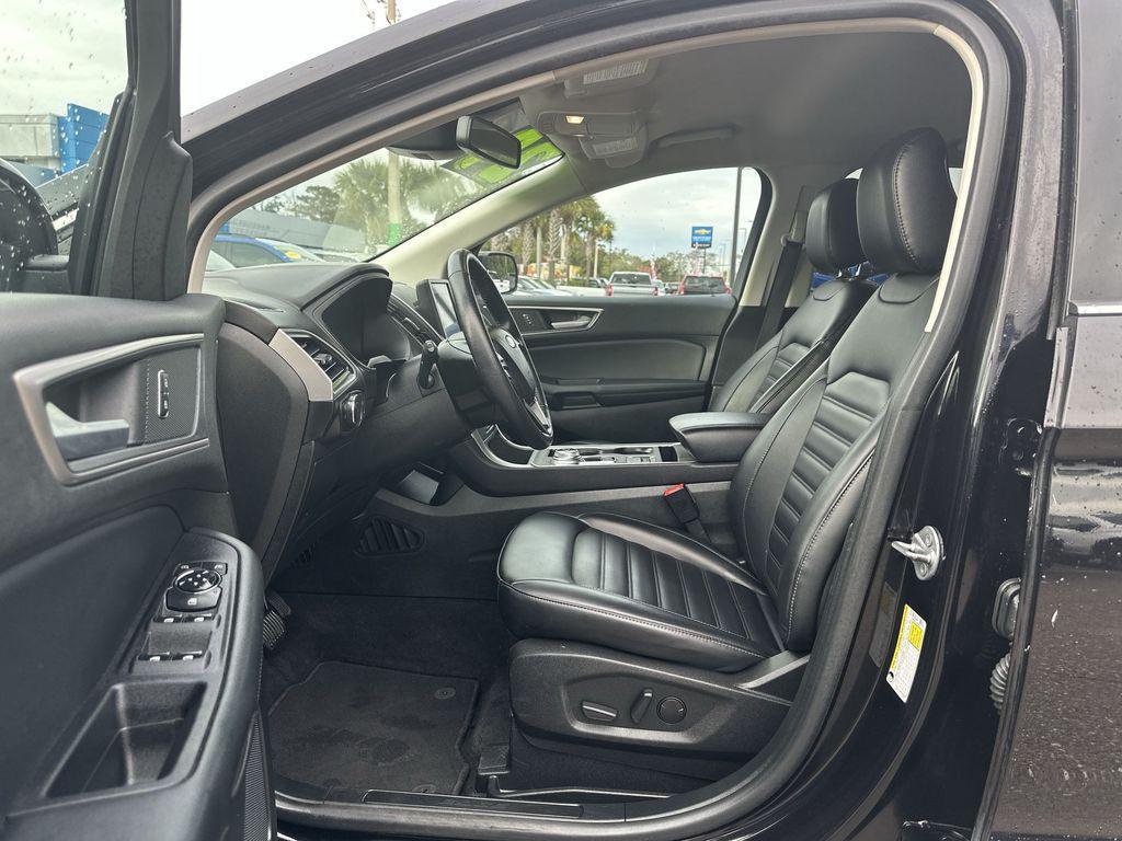 used 2024 Ford Edge car, priced at $24,985