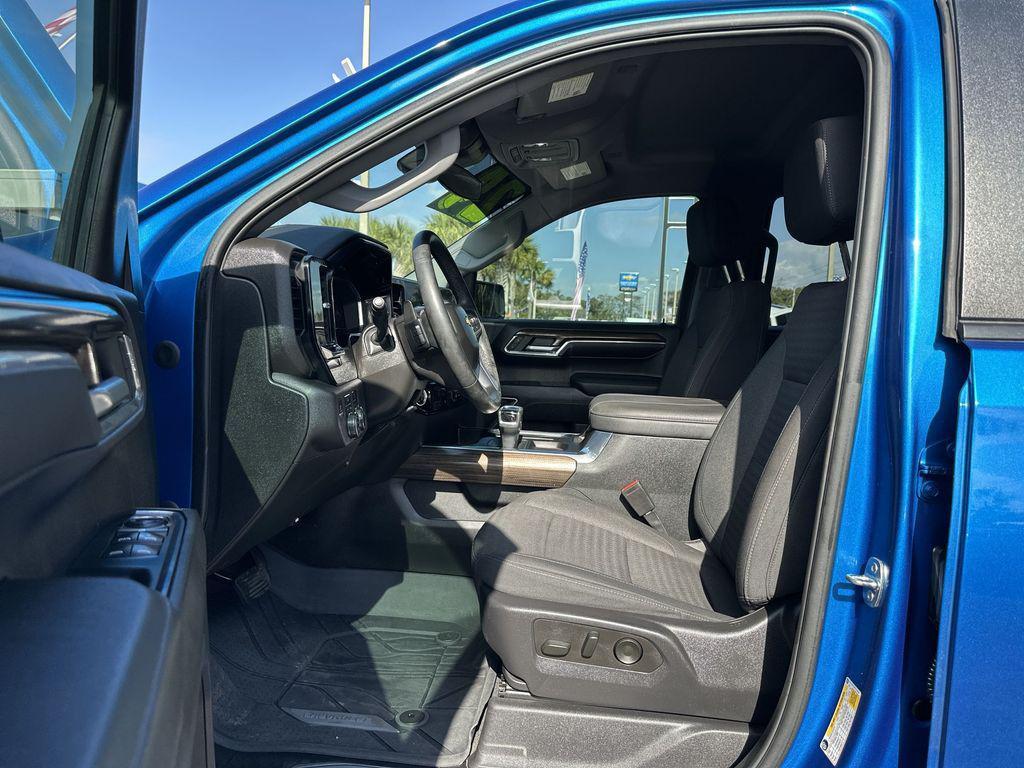 used 2024 Chevrolet Silverado 1500 car, priced at $53,867