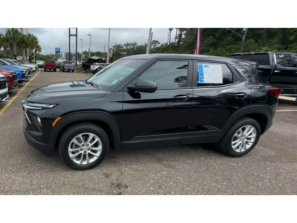 used 2025 Chevrolet TrailBlazer car, priced at $23,485