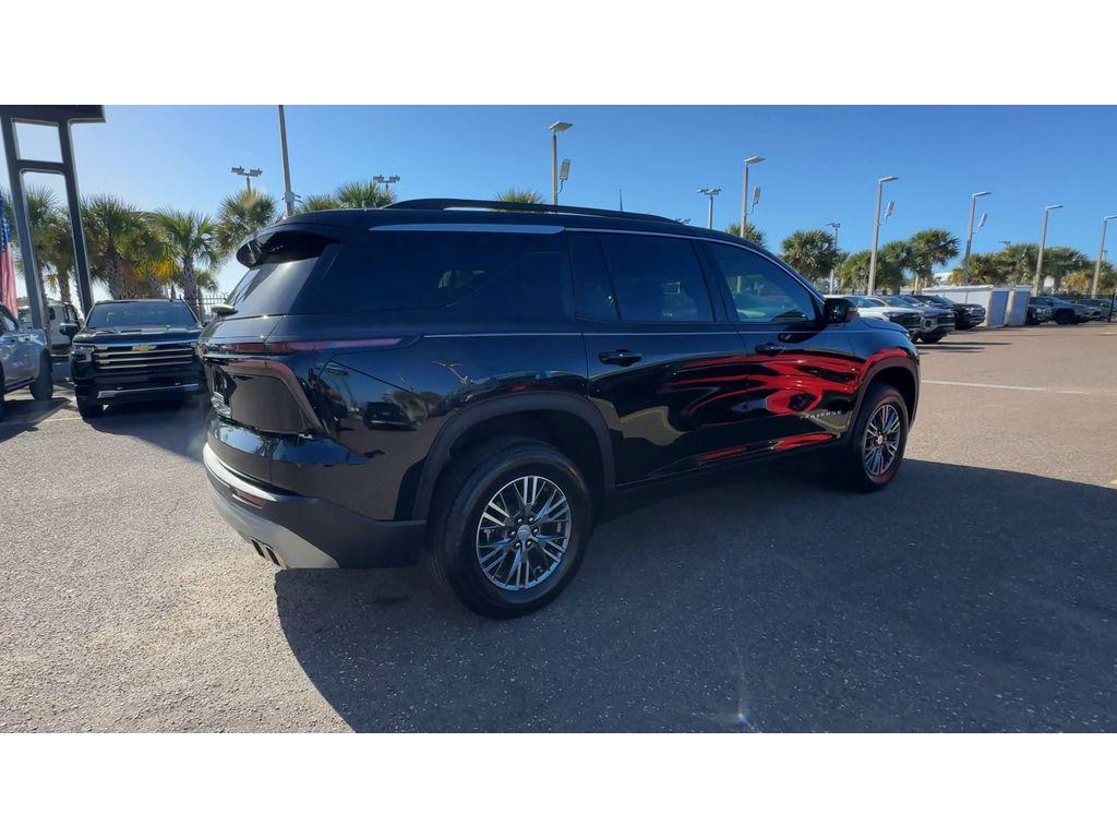 used 2025 Chevrolet Traverse car, priced at $37,667