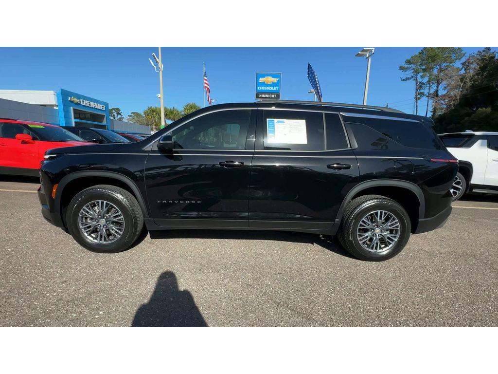 used 2025 Chevrolet Traverse car, priced at $37,667