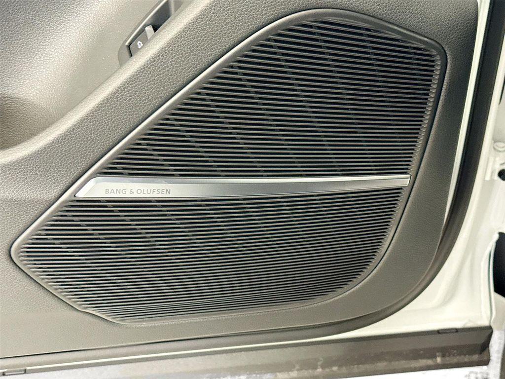 new 2026 Audi Q7 car, priced at $78,410