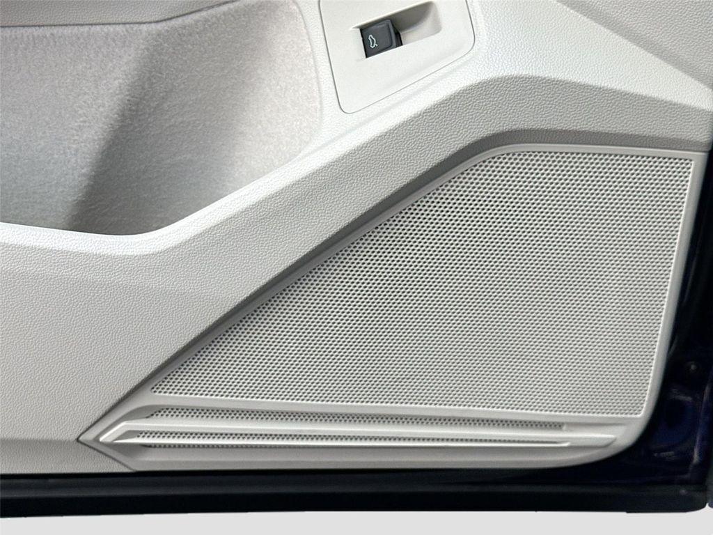 used 2022 Volkswagen Tiguan car, priced at $25,999