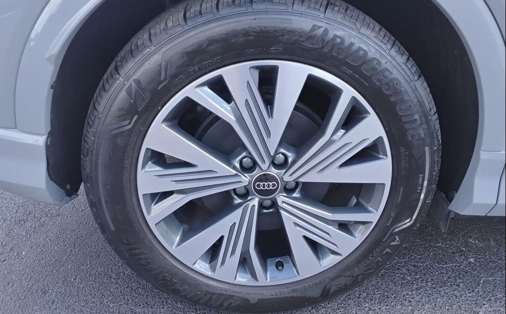 used 2025 Audi Q4 e-tron car, priced at $33,500