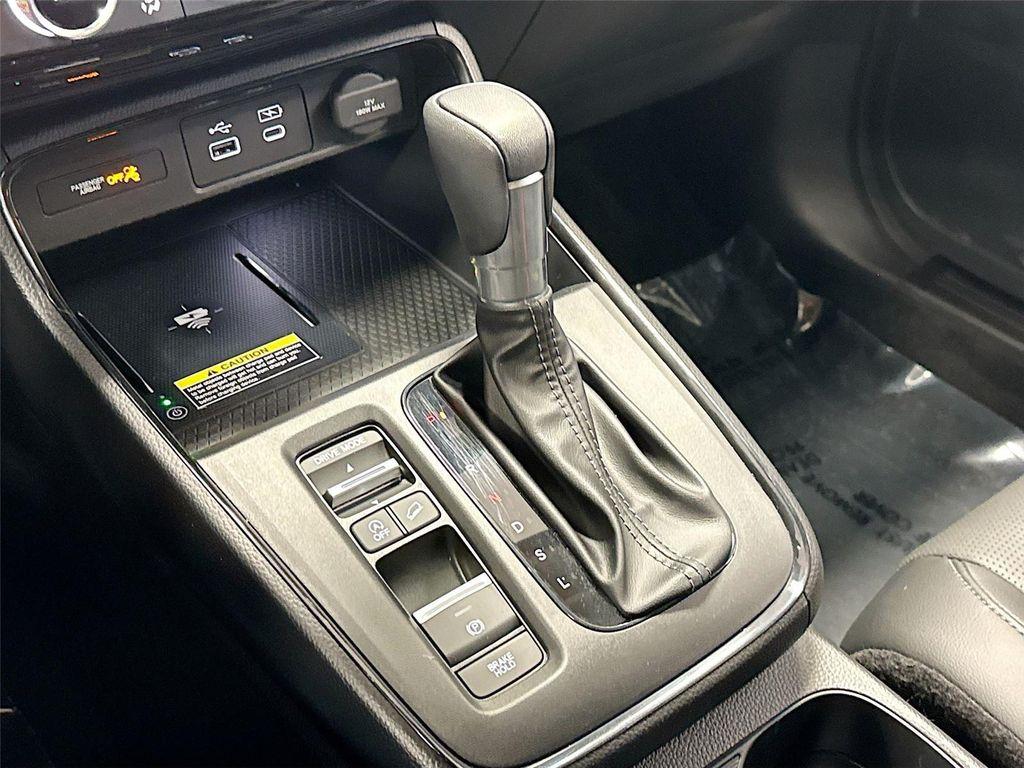 used 2025 Honda CR-V car, priced at $32,999