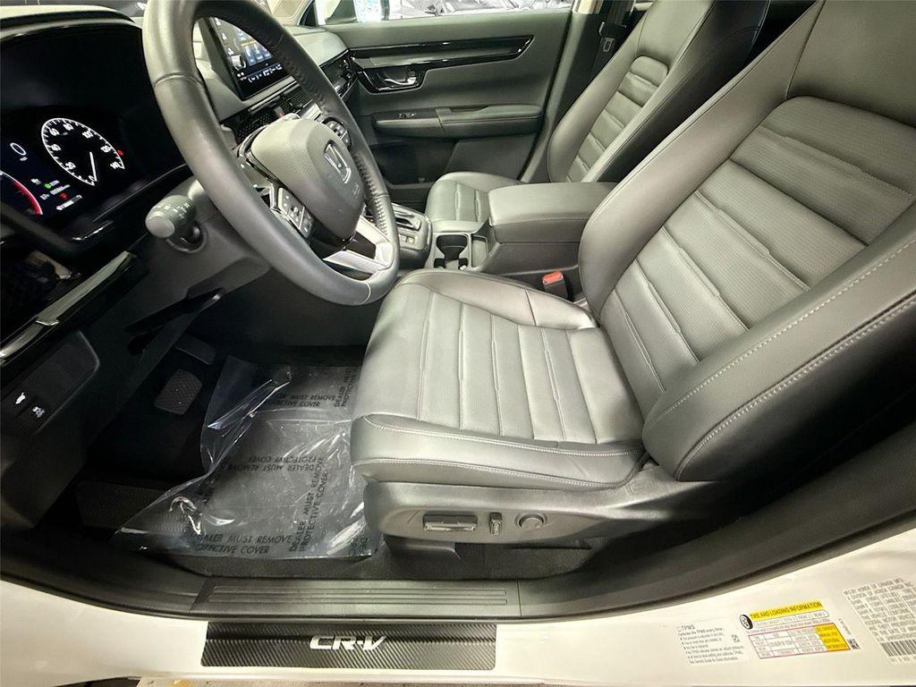 used 2025 Honda CR-V car, priced at $32,999