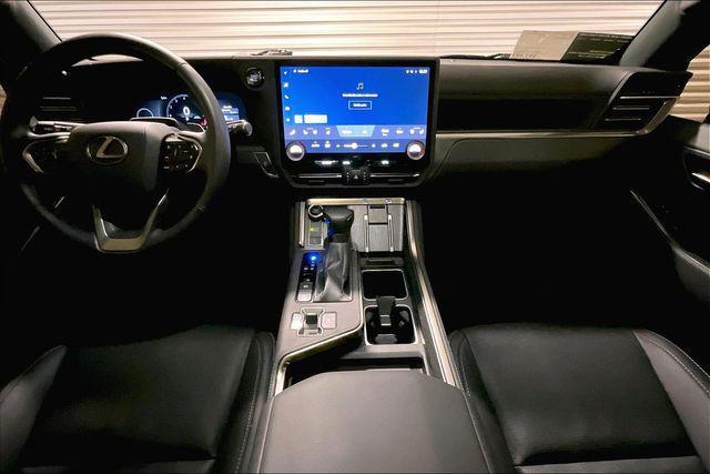 used 2025 Lexus GX 550 car, priced at $90,947