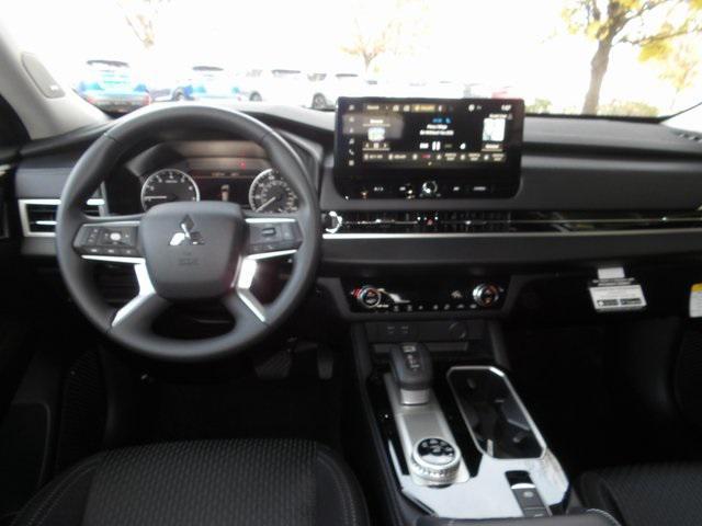 new 2025 Mitsubishi Outlander car, priced at $31,367