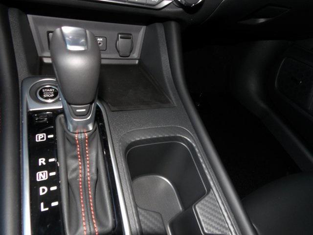 2025 Atlantic Gray Metallic/Super Black Nissan Sentra