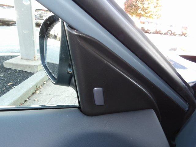 2025 Atlantic Gray Metallic/Super Black Nissan Sentra