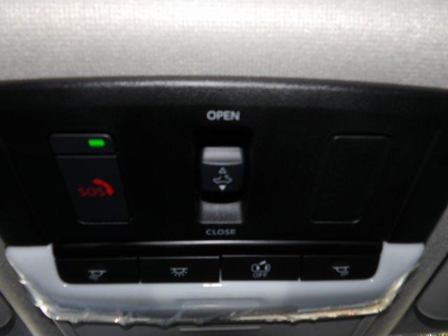 2025 Atlantic Gray Metallic/Super Black Nissan Sentra