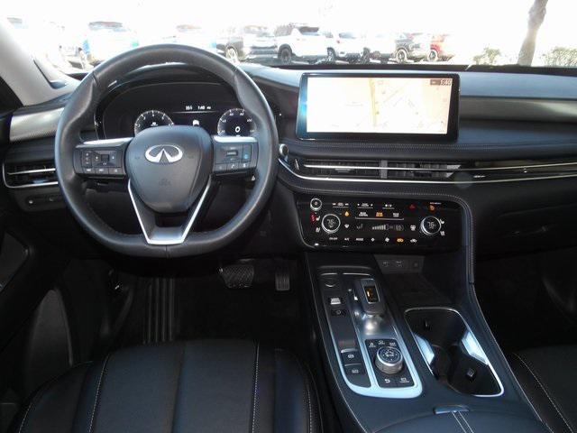 used 2025 INFINITI QX60 car, priced at $46,900