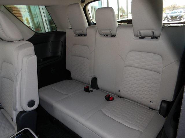 new 2025 Nissan Pathfinder car, priced at $37,776