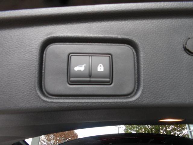 new 2025 Nissan Pathfinder car, priced at $37,776