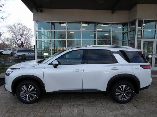 new 2025 Nissan Pathfinder car, priced at $38,602